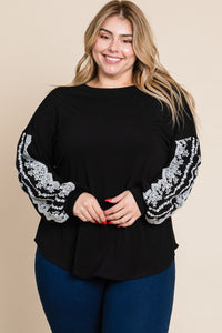 Tiffany Lace Top - Curvaceous